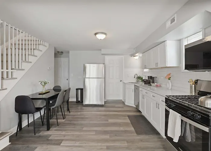 Modern 4bd 2ba Near Downtown Metra