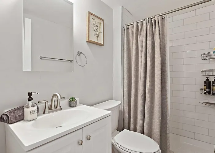 Modern 4bd 2ba Near Downtown Metra Holiday home Highland Park