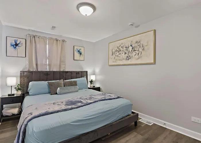 Holiday home Modern 4bd 2ba Near Downtown Metra